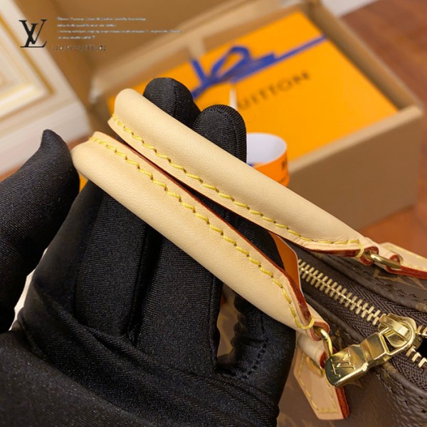 gucciaaa-38684-gallery-75569-eb84e4df25b9227f M61252 NANO mini枕頭包|簡約日常|商品實拍視角 02
