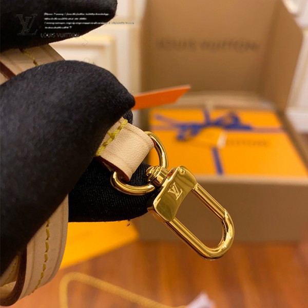 gucciaaa-38686-gallery-75594-b3e578a9fa091056 M40718 小號斜背包晚宴包|簡約日常|商品實拍視角 03