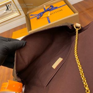 gucciaaa-38686-gallery-75596-f324c980cf02260c M40718 小號斜背包晚宴包|簡約日常|簡約日常實拍視角