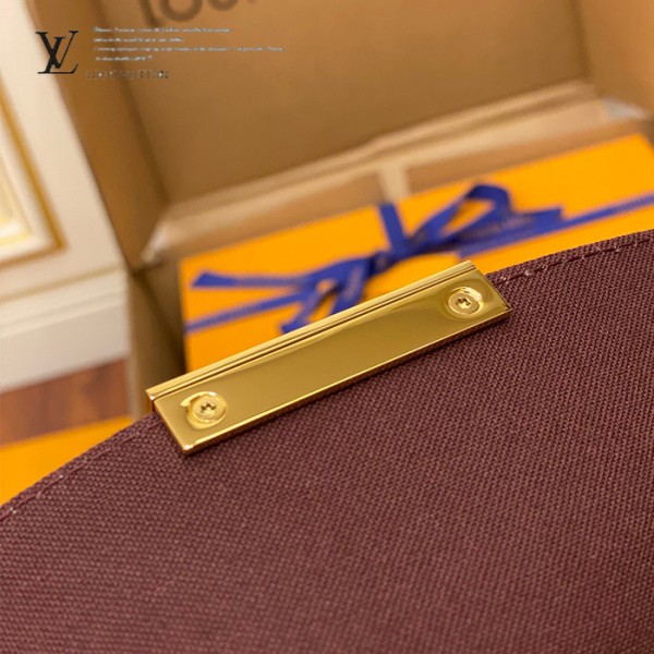 gucciaaa-38686-gallery-75598-2b517efb394252cb M40718 小號斜背包晚宴包|簡約日常|商品實拍視角 07