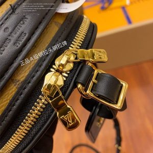 gucciaaa-38691-gallery-75657-a9da6b73f4b5c75e M68276 斜背包 圓餅包|簡約日常|簡約日常實拍視角