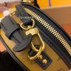 gucciaaa-38691-gallery-75659-a0329118f3f01d6d M68276 斜背包 圓餅包|簡約日常|商品實拍視角 07