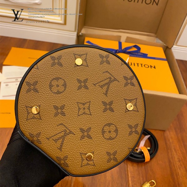 gucciaaa-38695-gallery-75713-66b61db6117ac941 M43986 圓桶化妝包|簡約日常|商品實拍視角 02