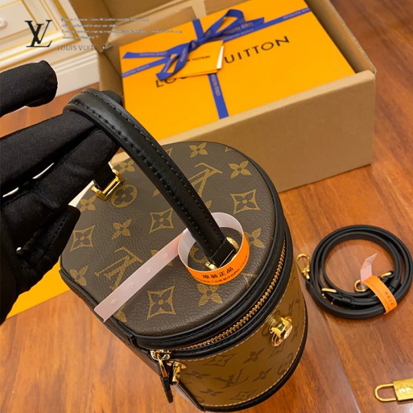 gucciaaa-38695-gallery-75723-0927b760add3d0b6 M43986 圓桶化妝包|簡約日常|商品實拍視角 11