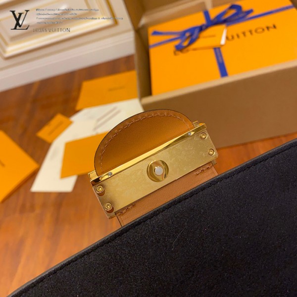 gucciaaa-38697-gallery-75745-b97cb19626c02591 M68746 小號達芙妮郵差包|簡約日常|商品實拍視角 04
