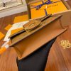 gucciaaa-38697-gallery-75750-1836ac620a792797 M68746 小號達芙妮郵差包|簡約日常|商品實拍視角 09