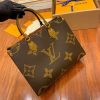 gucciaaa-38704-gallery-75830-9fe294b3bf42d526 M45321 購物袋|簡約日常|使用場景與整體比例