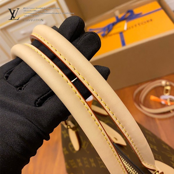 gucciaaa-38705-gallery-75848-fff266cc4df59b35 M48814 肩背包|簡約日常|商品實拍視角 11