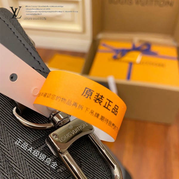 gucciaaa-38706-gallery-75851-25cb9143e822a8e9 M69443 男士三合一郵差包|簡約日常|商品實拍視角 02