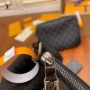 gucciaaa-38706-gallery-75859-cc842a05424ebbd3 M69443 男士三合一郵差包|簡約日常|商品實拍視角 09
