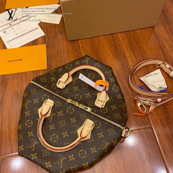 gucciaaa-38710-gallery-75919-bb63bc7edb6f8490 M41112 SPEEDY 30枕頭包|簡約日常|商品實拍視角 12