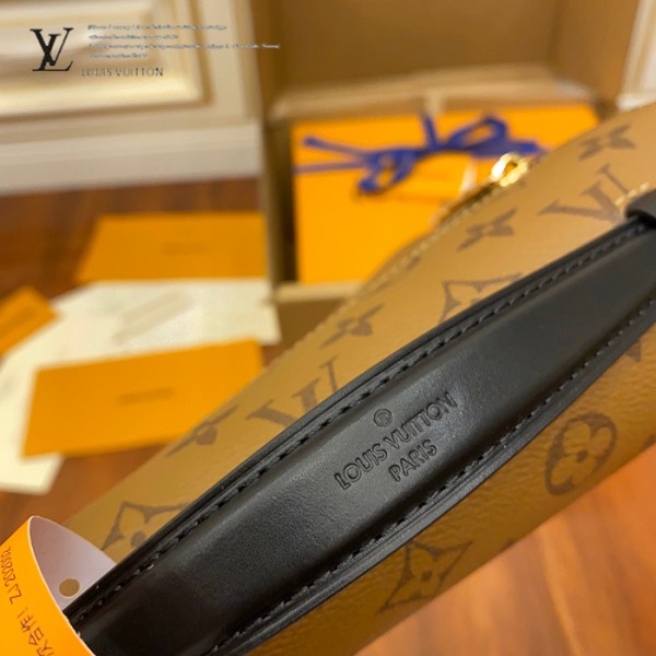 gucciaaa-38713-gallery-75960-84e07da79f3e1588 M41465 拼色郵差包|簡約日常|商品實拍視角 07