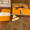 gucciaaa-38713-gallery-75963-0948473e54dae22f M41465 拼色郵差包|簡約日常|商品實拍視角 09
