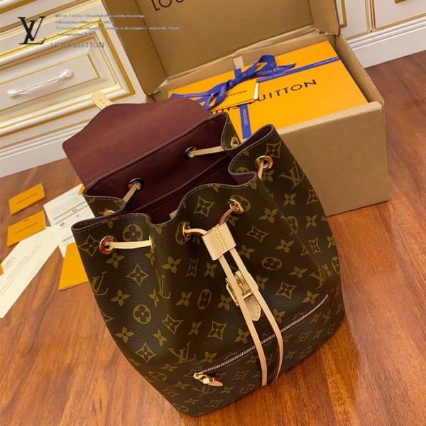 gucciaaa-38714-gallery-75972-5d969142fcf07a32 M43431 雙肩包|簡約日常|商品實拍視角 04
