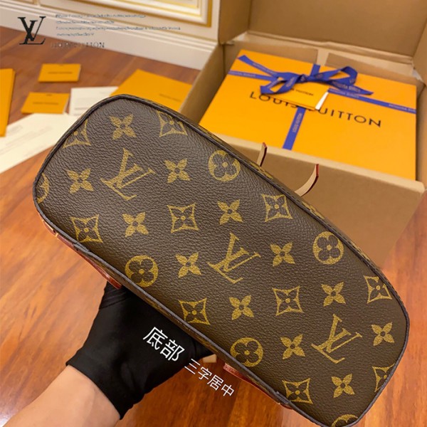 gucciaaa-38714-gallery-75986-f172f615659e4745 M43431 雙肩包|簡約日常|商品實拍視角 18