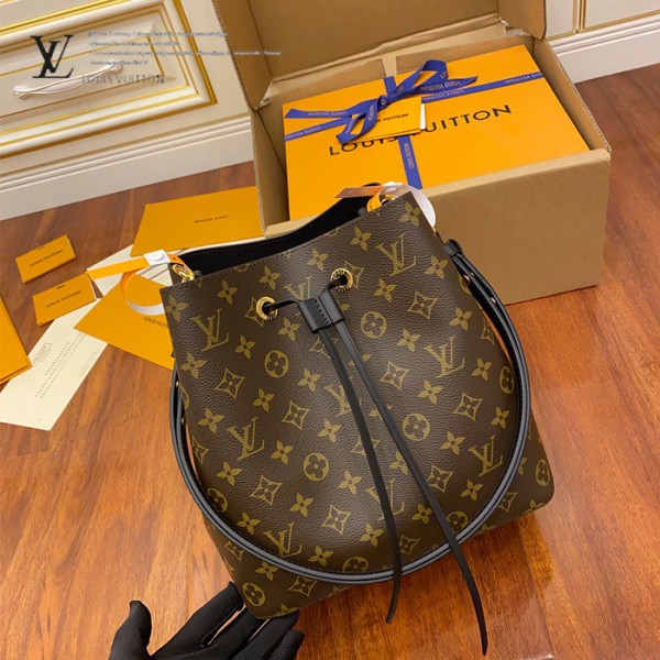 gucciaaa-38715-gallery-76003-707c73d4ddb2f466 M44020 女士NOE水桶包|簡約日常|商品實拍視角 01