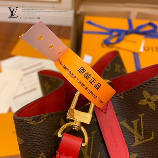gucciaaa-38716-gallery-76012-bd72aaf9f4d168de M44021 水桶包|簡約日常|商品實拍視角 07