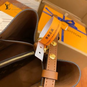 gucciaaa-38718-gallery-76028-f39b823c85451213 M44887 水桶包|簡約日常|簡約日常實拍視角