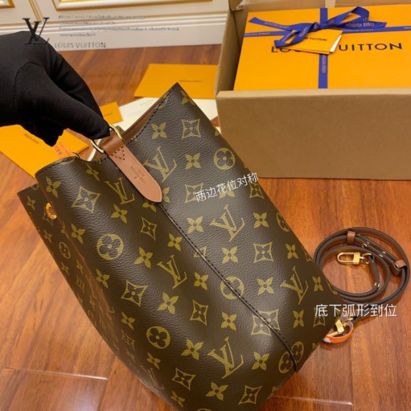 gucciaaa-38718-gallery-76029-fcd359e3b1f5f506 M44887 水桶包|簡約日常|商品實拍視角 06