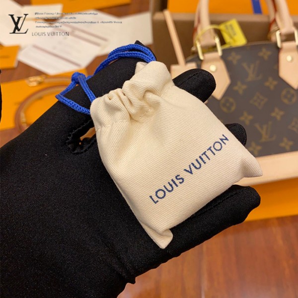 gucciaaa-38719-gallery-76037-fbb6cbb21e1a76ee M53152 ALMA bb 貝殼包|簡約日常|商品實拍視角 07