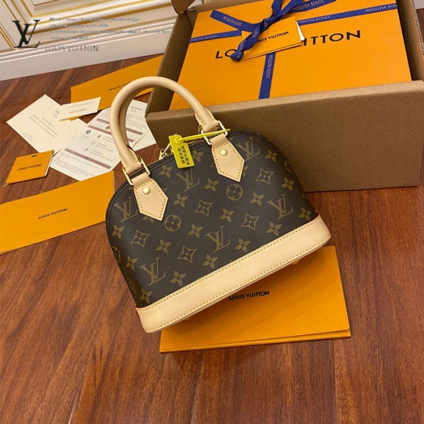 gucciaaa-38719-gallery-76040-fd7b4e0566312c83 M53152 ALMA bb 貝殼包|簡約日常|商品實拍視角 09