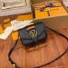 gucciaaa-38720-gallery-76053-893e660f3922efdc M55948 女士郵差包|簡約日常|商品實拍視角 01