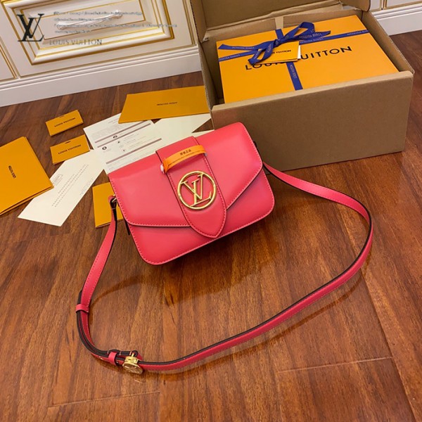 gucciaaa-38721-gallery-76066-74fd50b308f8f5a7 M55949 女士郵差包|簡約日常|商品實拍視角 01